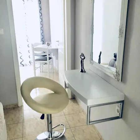 Apartment Lovely